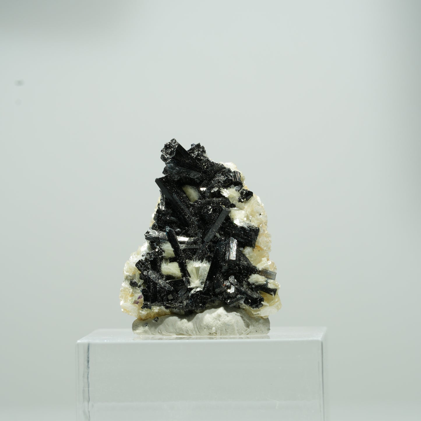 Schöne Schörl Turmalin, Muskovit Stufe Erongo, Namibia 11*10*9mm #13555