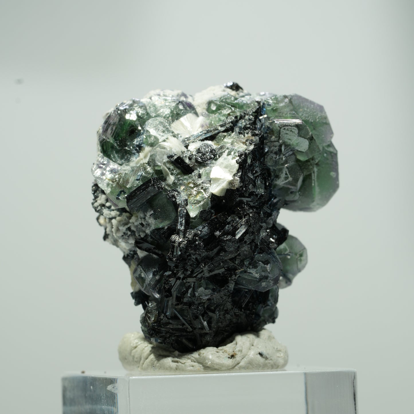 Phantom Fluorit hexagonal, Schörl Turmalin, Muskovit Erongo, Namibia 18*15*14mm #13571