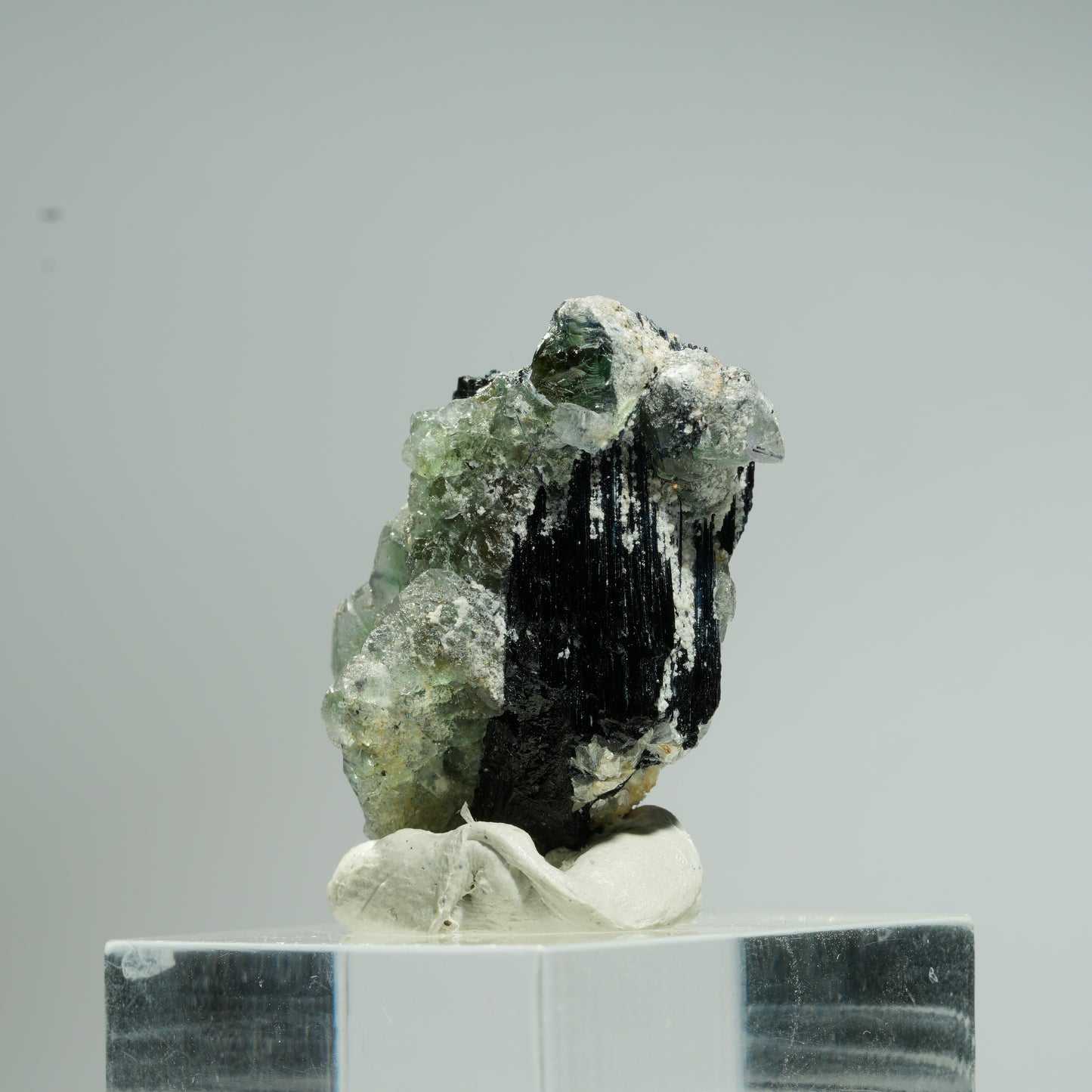Phantom Fluorit Würfel, Schörl Turmalin, Muskovit Stufe Erongo, Namibia 32*19*16mm #13686