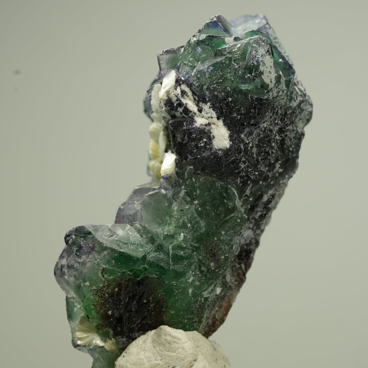 Klare Phantom Fluorit Würfel, Muskovit Stufe Erongo, Namibia 50*28*21mm #13820