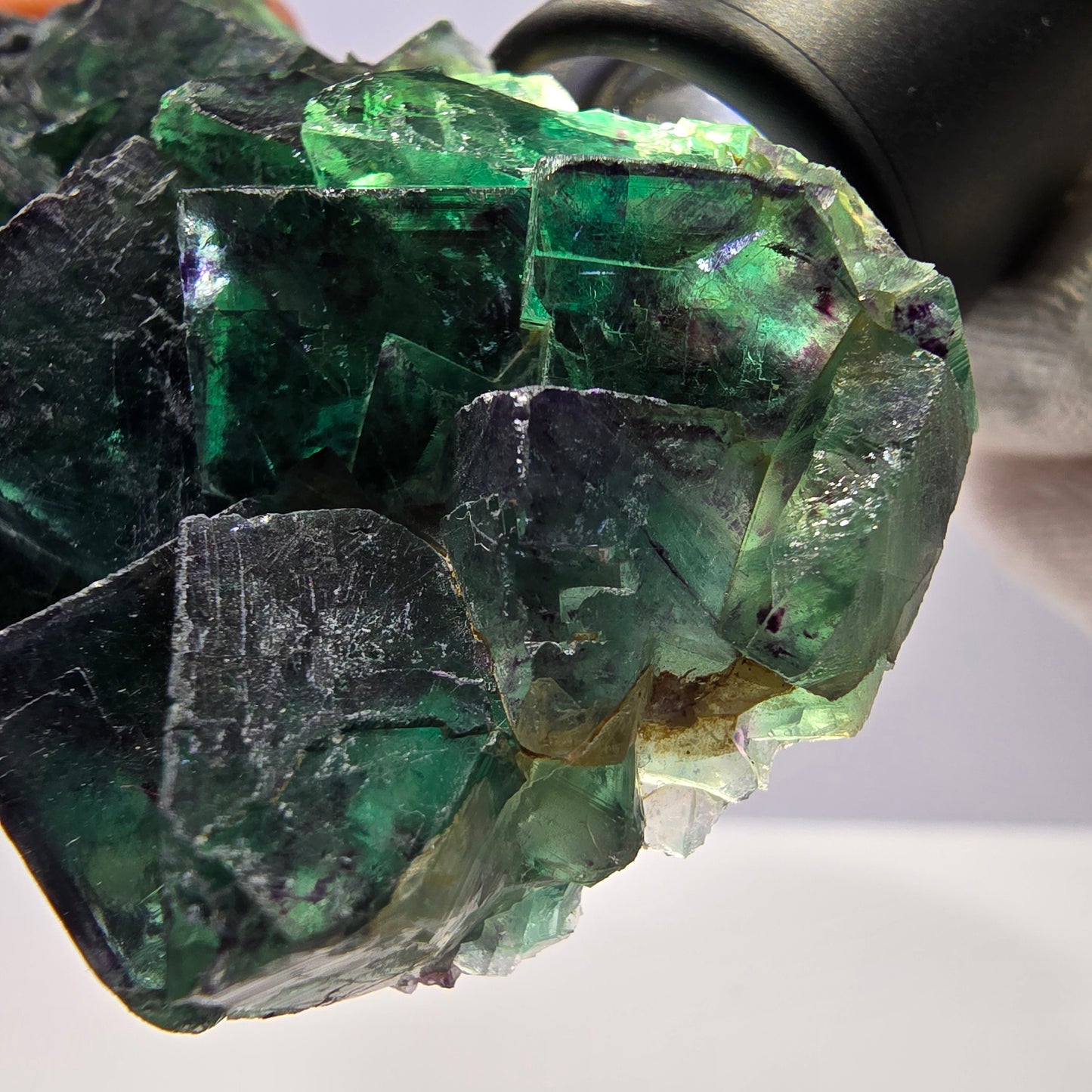 Spécimen de cube de fluorite fantôme parqueté vert violet Okorusu Namibie 79*44*19mm