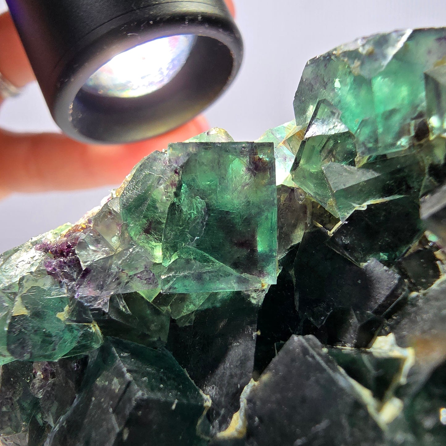 Spécimen de cube de fluorite fantôme parqueté vert violet Okorusu, Namibie 55*48*39mm