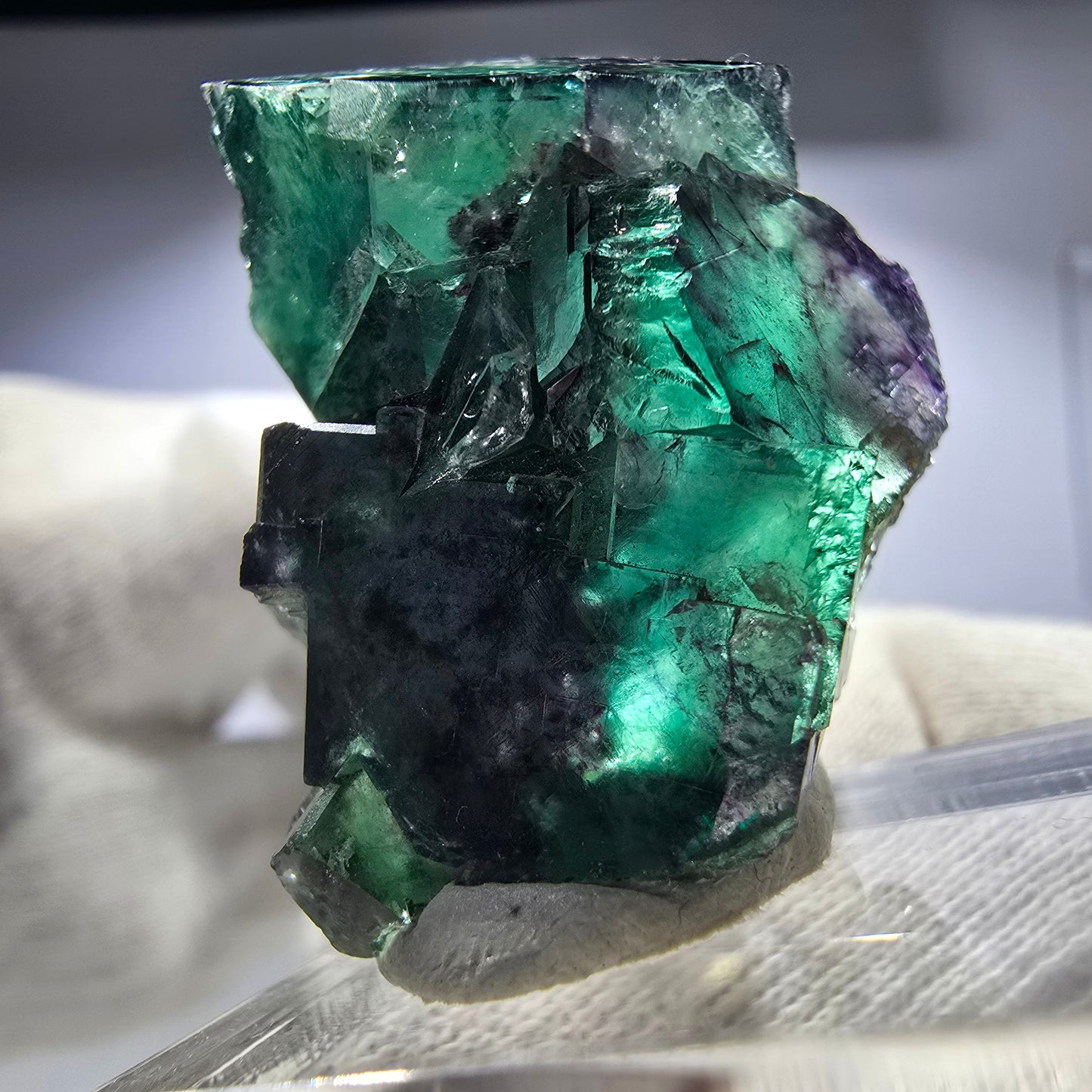 Seltene Phantom Fluorit Würfel Stufe zonal grün lila Okorusu, Namibia 38*28*24mm