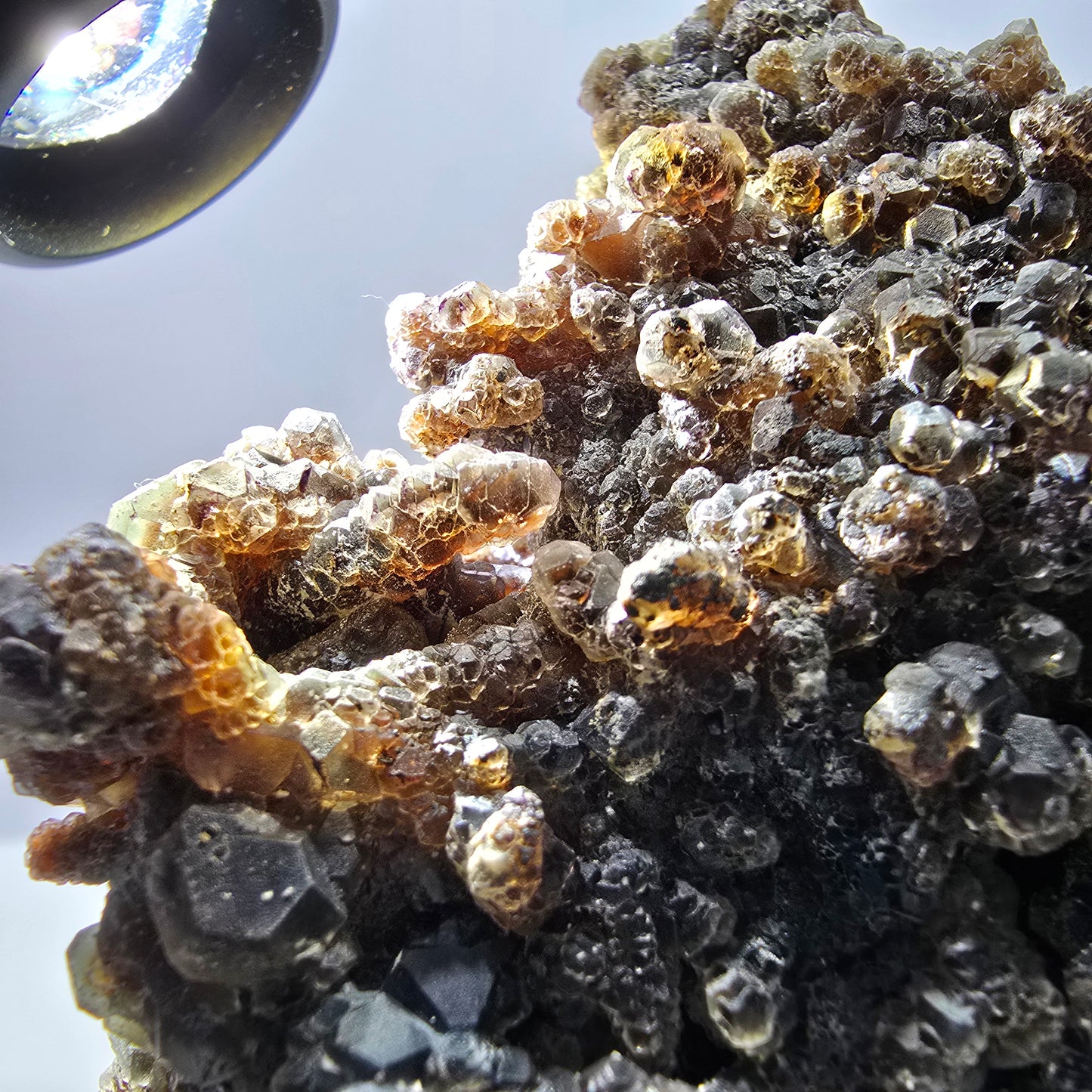 Fluorite fantôme XL, muscovite, hyalite, quartz fumé, tourmaline Schörl, Erongo, Namibie, 100 x 97 x 69 mm