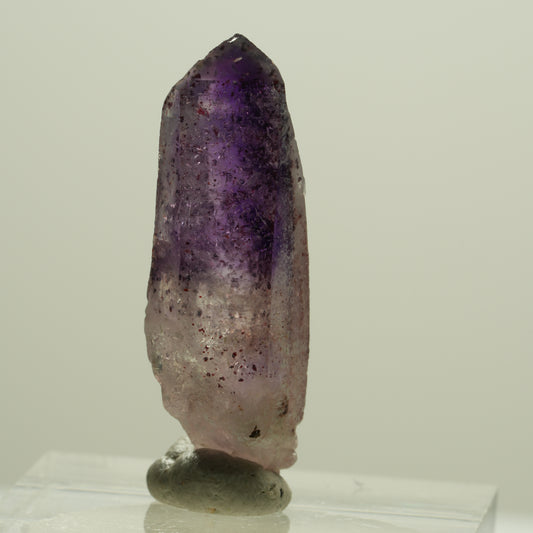 Seltene Phantom Skelett Amethyst mit Eisen Spitze Brandberg, Namibia 30*11*8mm #14186