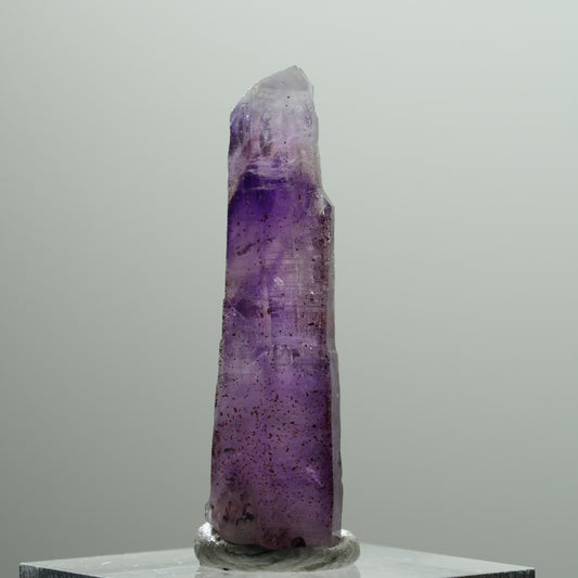 Seltene Phantom Skelett Amethyst mit Eisen Spitze Brandberg, Namibia 38*11*8mm #14213