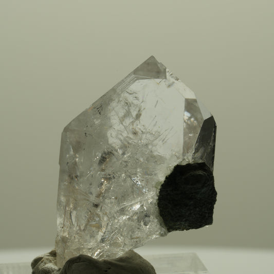 Klare Phantom Rauchquarz mit Analcim Spitze Streep Mine, Namibia 33*23*22mm #14346