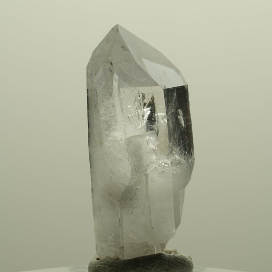 Harlekin Lemurian Phantom Rauchquarz Spitze Streep Mine, Goboboseb, Namibia 35*13*15mm #14378