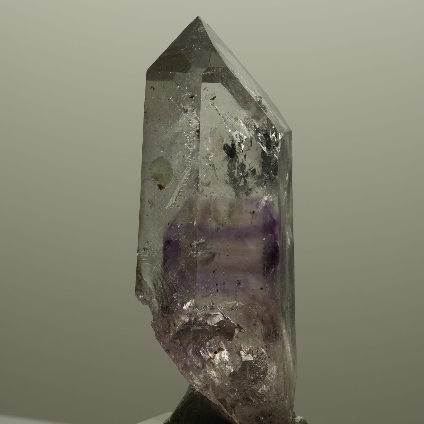 Phantom Amethyst mit Analcim, Prehnit, Hämatit Streep Mine, Goboboseb, Namibia 67*25*20mm #14517