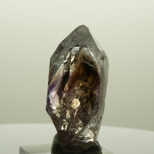 Lemurian Phantom Amethyst mit Hämatit Streep Mine, Goboboseb, Namibia 50*23*20mm #14774