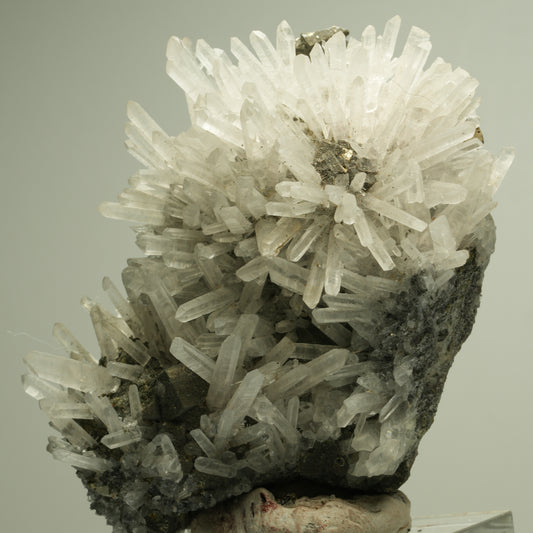 Nadelquarz-Kristallstufe auf Erzmatrix Madan Ore Field, Rhodope, Bulgaria 85*63*34mm #14879