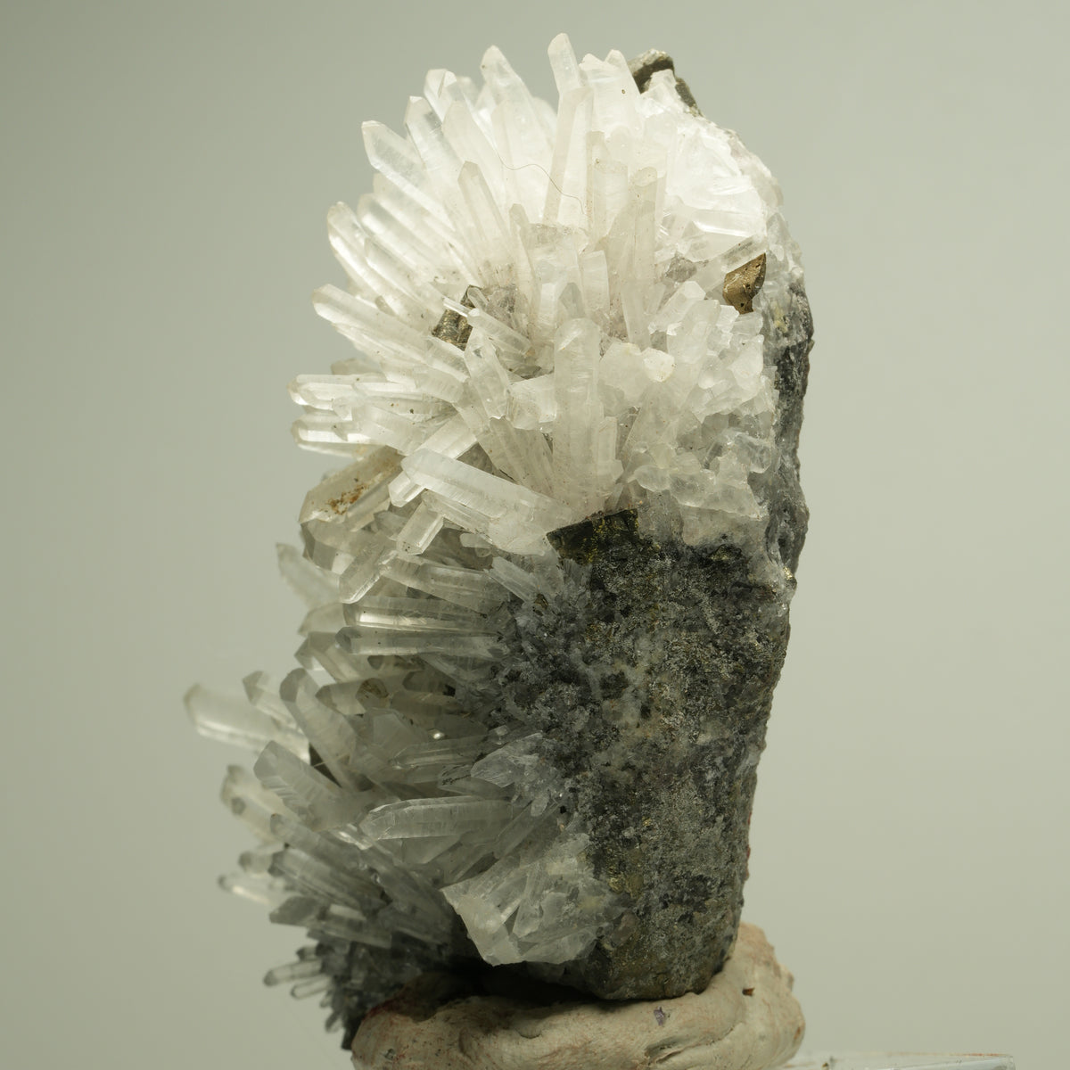 Nadelquarz-Kristallstufe auf Erzmatrix Madan Ore Field, Rhodope, Bulgaria 85*63*34mm #14879