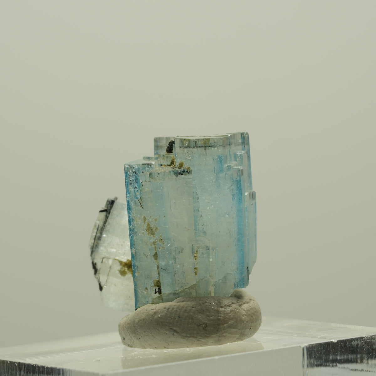 Aquamarin, Schörl Turmalin, Muskovit Stufe Erongo, Namibia 20*19*13mm #14931