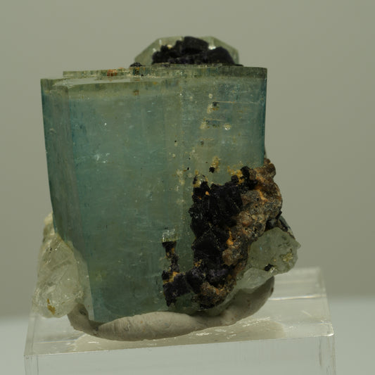 Seltene Aquamarin, Fluorit, Muskovit Stufe Erongo, Namibia 28*26*28mm #14959