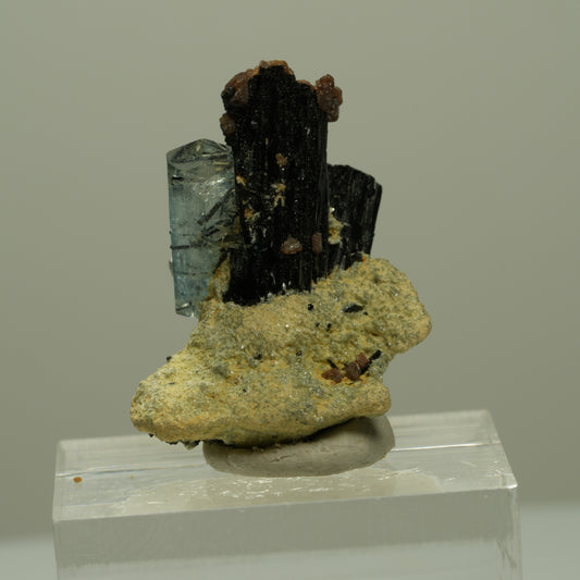 Aquamarin, Schörl Turmalin, Muskovit Stufe Erongo, Namibia 27*21*16mm #14961