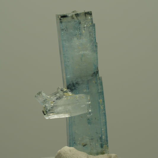 Aquamarin, Schörl Turmalin, Muskovit Stufe Erongo, Namibia 29*14*10mm #14972
