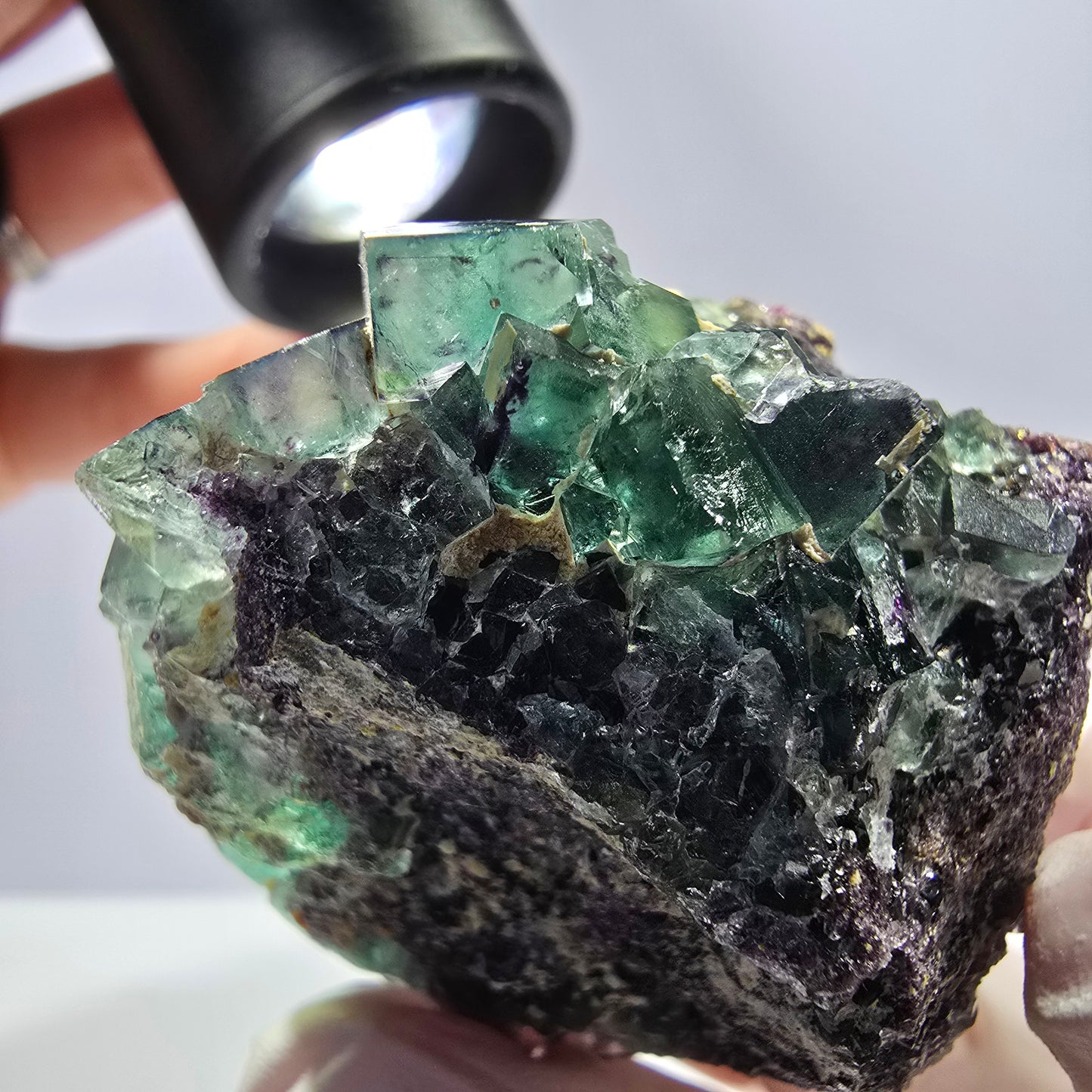 Spécimen de cube de fluorite fantôme parqueté vert violet Okorusu, Namibie 55*48*39mm