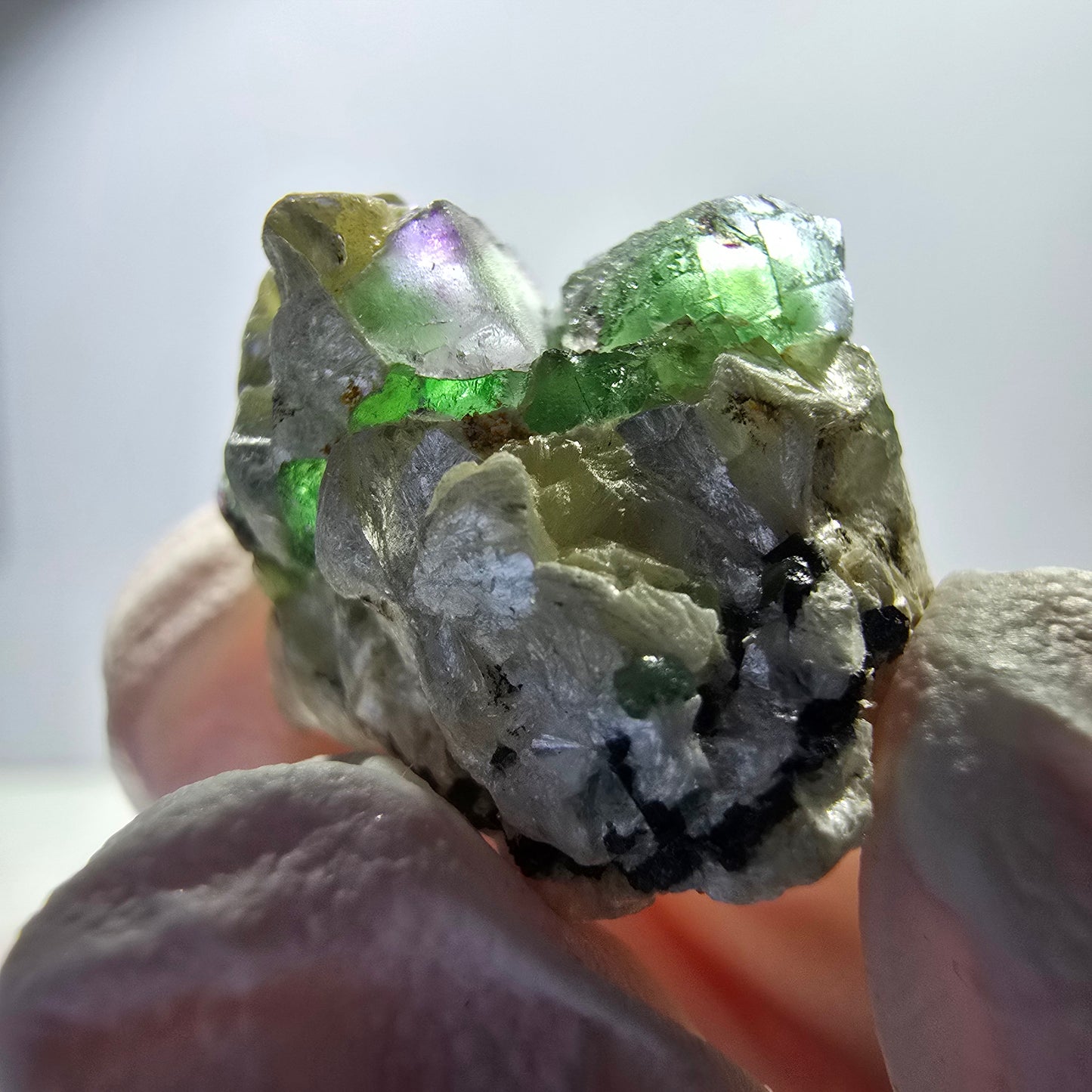 Lot de 7 fluorites fantômes, tourmalines scholl, muscovites, Erongo, Namibie, 24-14 mm
