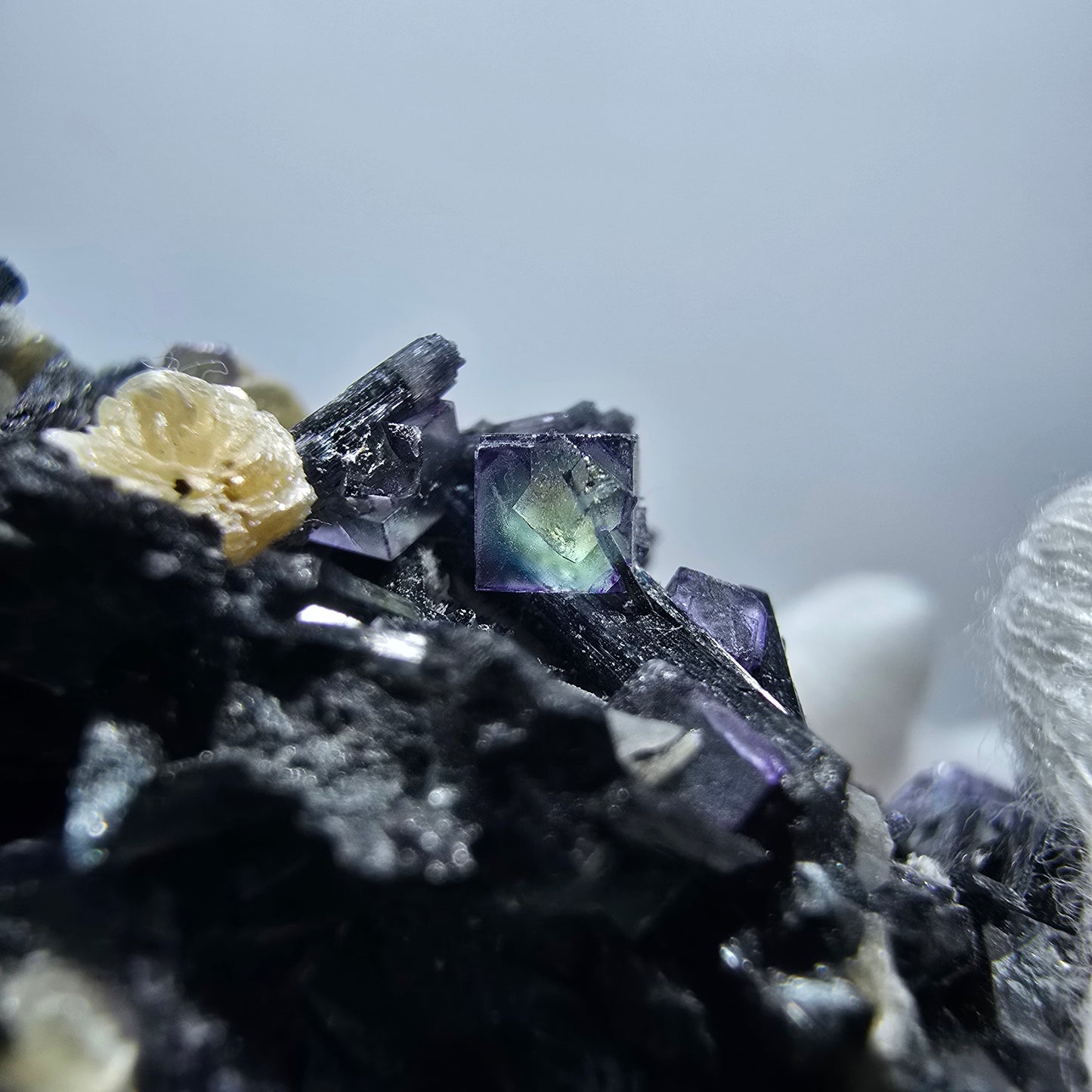 Colorful Phantom Fluorite Cubes Schorl Tourmaline Muscovite Erongo, Namibia 49*34*23mm