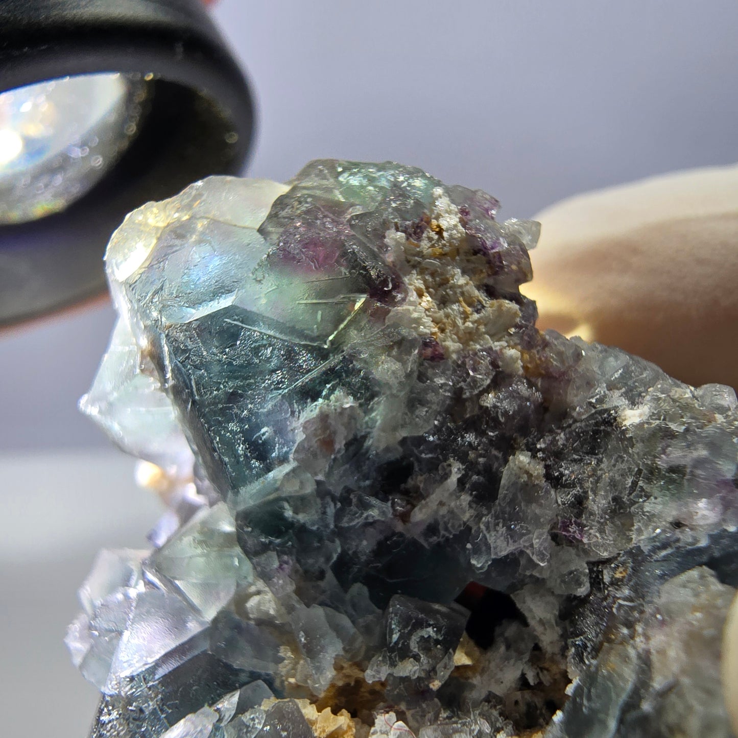 Rare cube de fluorite fantôme, spécimen de quartz vert violet Okorusu Namibie 47*46*37 mm