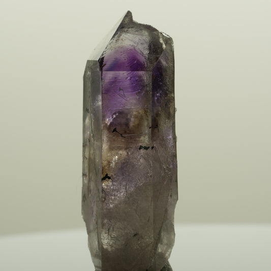 Geheilter Harlekin Lemurian Phantom Amethyst mit Analcim Streep Mine, Namibia 45*17*13mm #15015