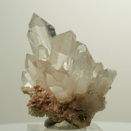 Klare Rauchquarz Skelett Spitzen auf Matrix Goboboseb, Namibia 54*43*31mm #15023