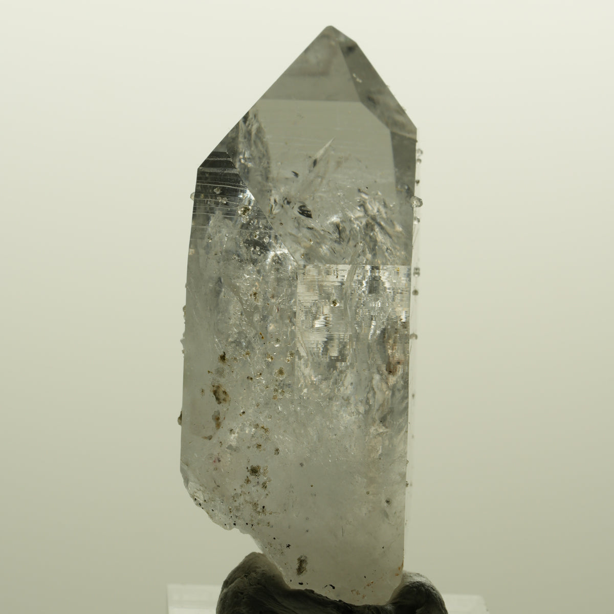 Lemurian Skelett Rauchquarz mit Analcim, Hämatit Streep Mine, Namibia 55*34*21mm #15128