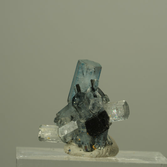 Aquamarin, Fluorit, Schörl Turmalin Stufe Erongo, Namibia 19*19*14mm #15293
