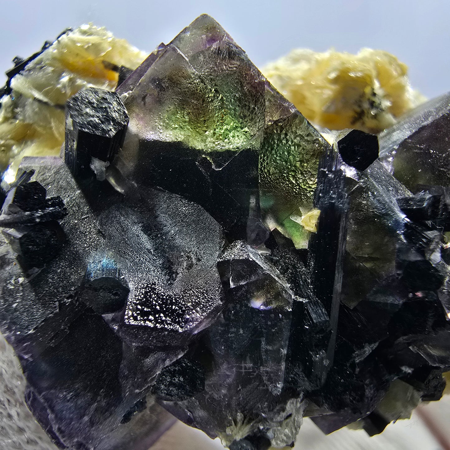 Colorful Phantom Fluorite Cubes Schorl Tourmaline Muscovite Erongo, Namibia 52*50*35mm