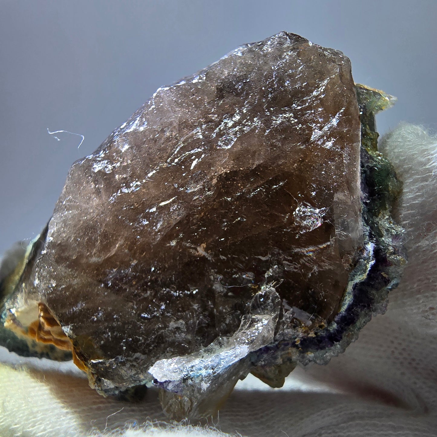 Phantom Fluorit Würfel zonal, Rauchquarz Stufe Erongo, Namibia 67*49*29mm