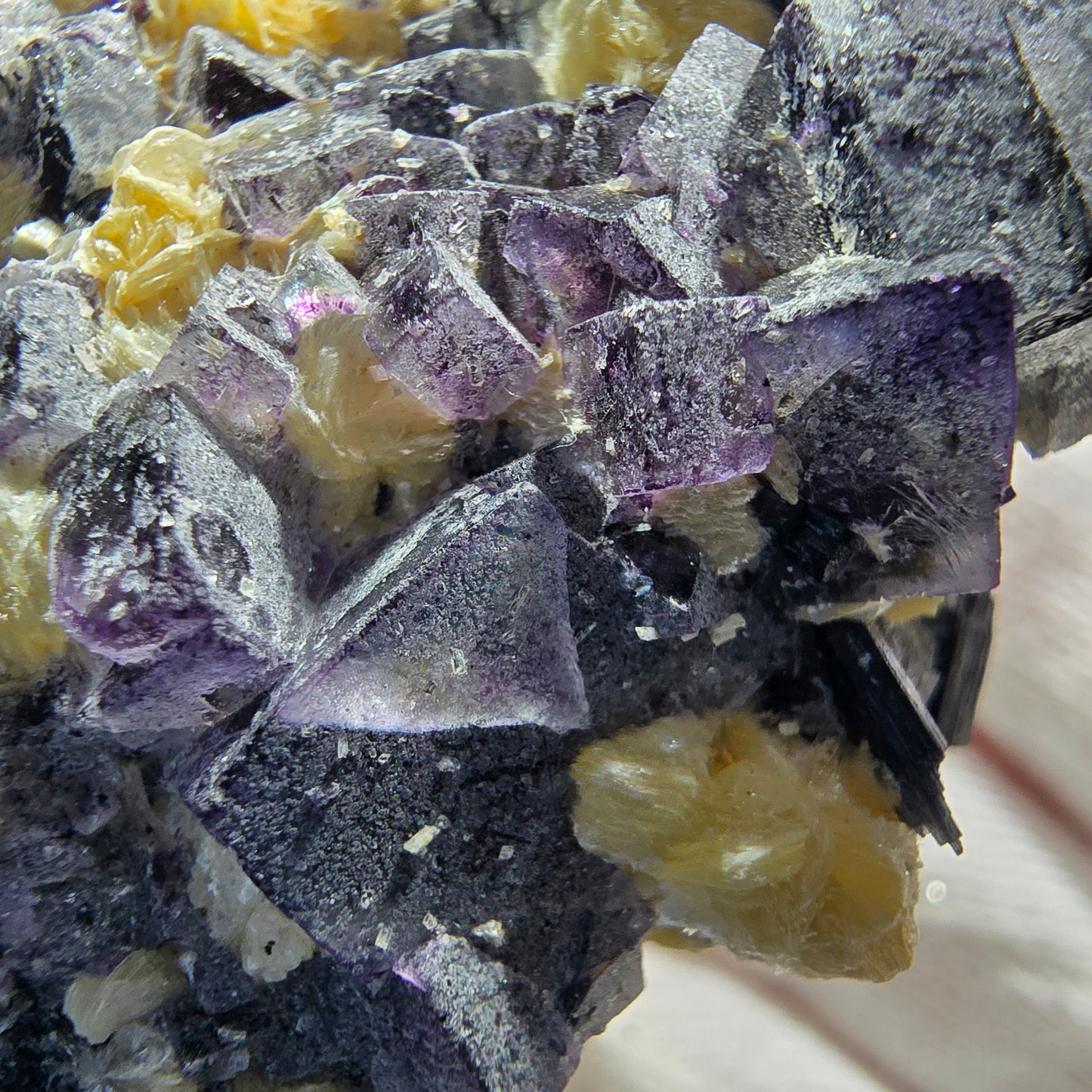 Colorful Phantom Fluorite Cubes Schorl Tourmaline Muscovite Erongo, Namibia 60*45*31mm
