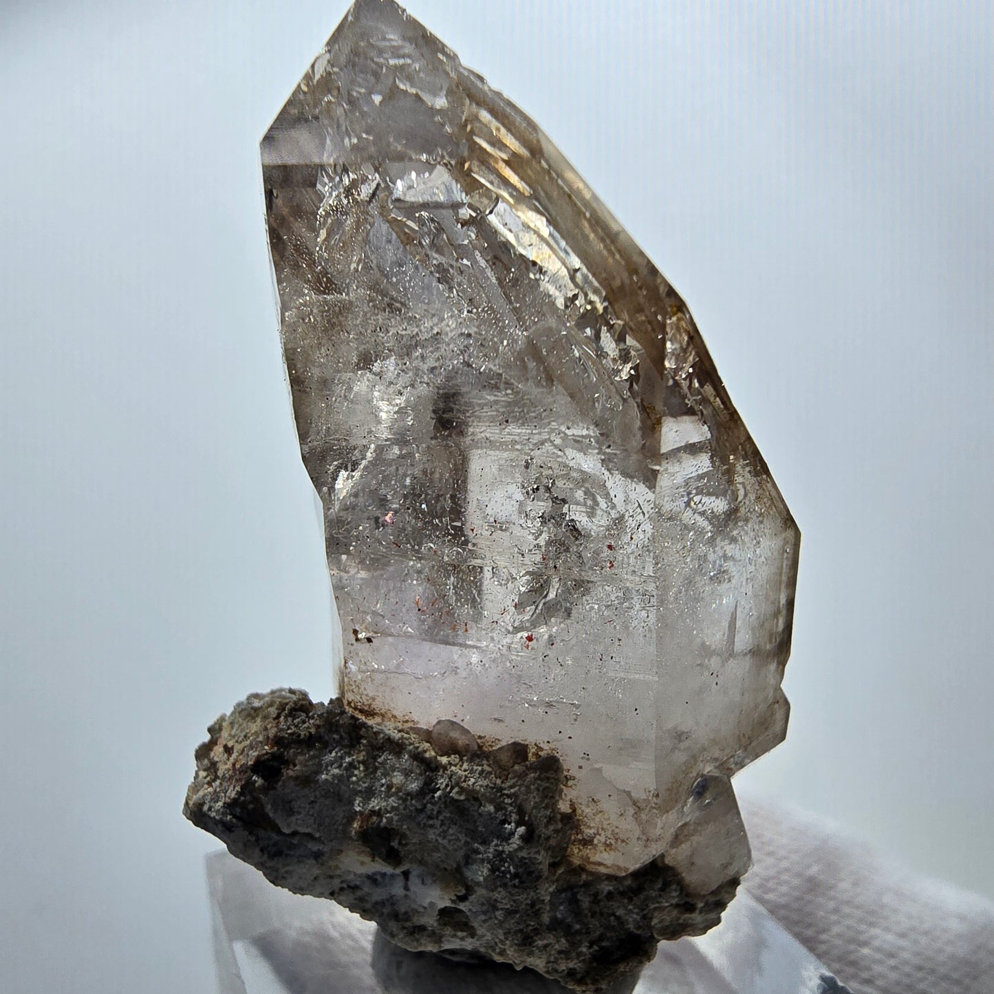 Klare Phantom Rauchquarz Zepter Stufe Goboboseb, Namibia 49*31*21mm