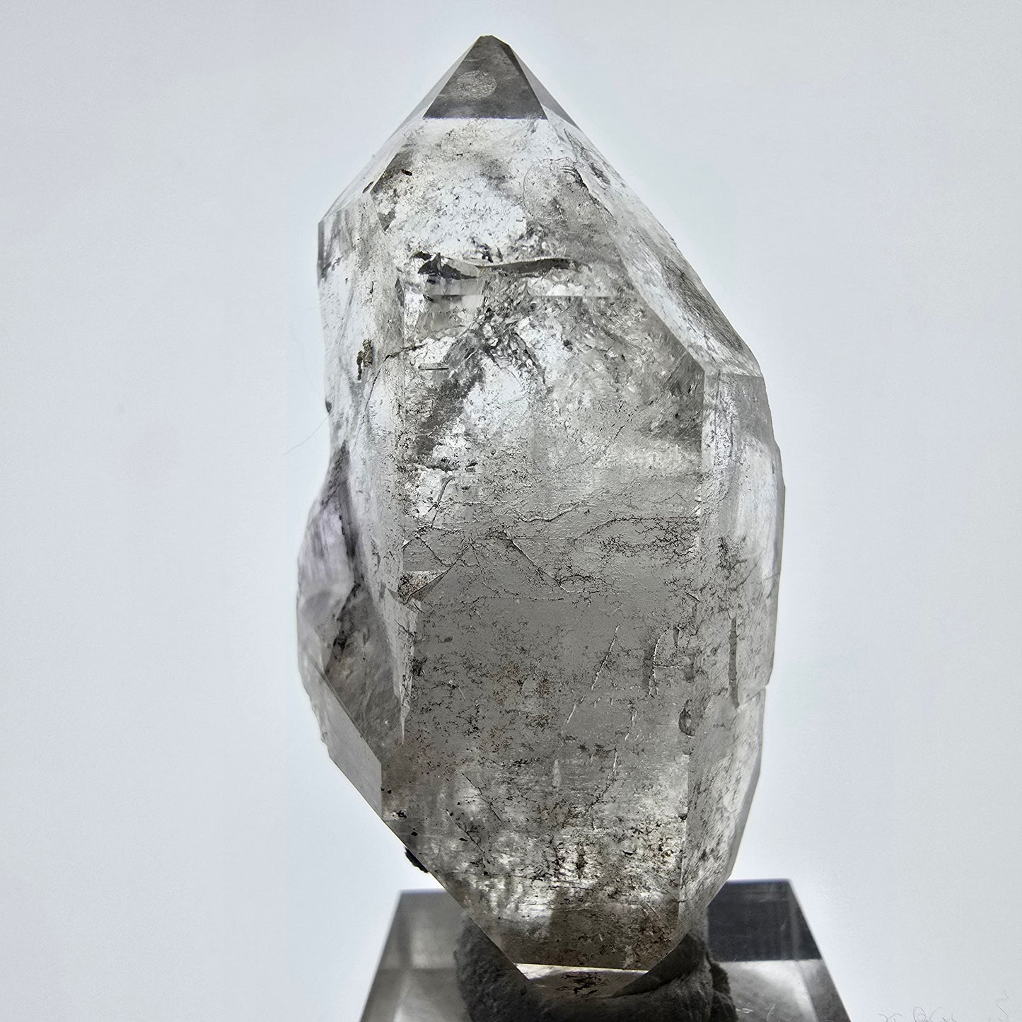 Sceptre de poche Saint-Valentin en améthyste fantôme squelette, Namibie 58 x 31 x 19 mm