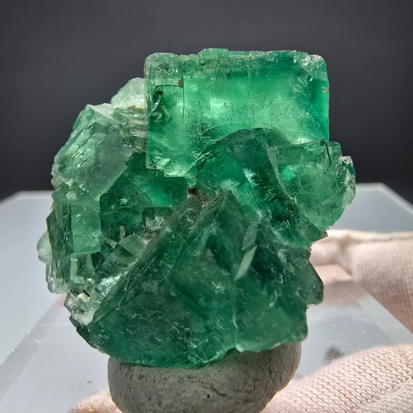 Klare Phantom Fluorit Würfel Stufe grün Okorusu, Namibia 40*36*20mm Sammlung