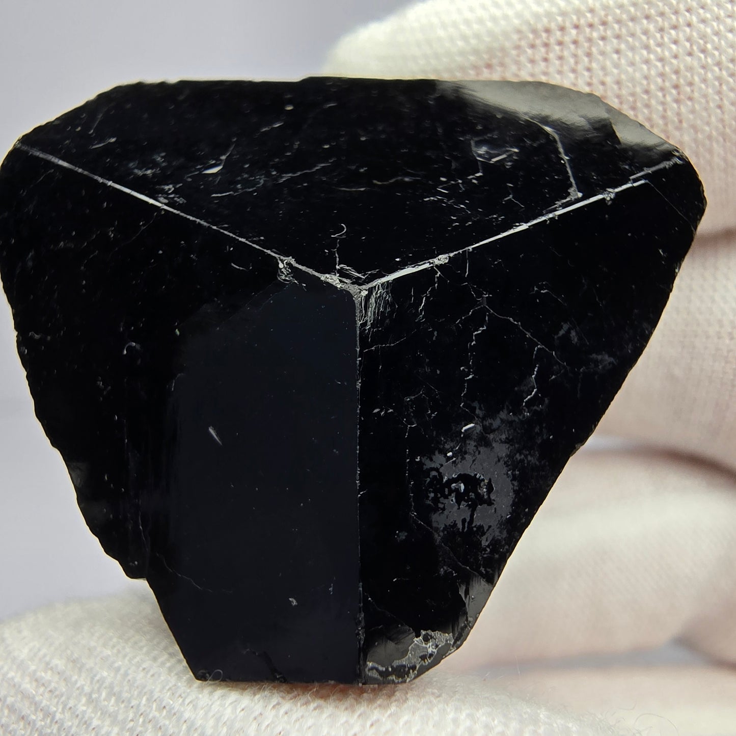 Symmetrischer Schörl Turmalin mit Hyalit Erongo, Namibia 34*31*26mm Sammlung