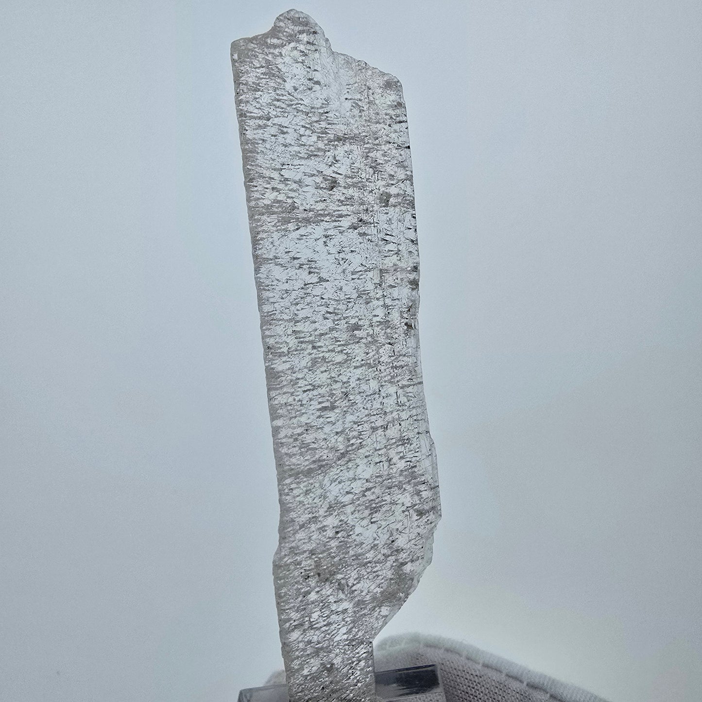 Seltener Kunzit X Spodumen Kristall rosa weiß UV Mineral 92*20*3mm aus Brasilien