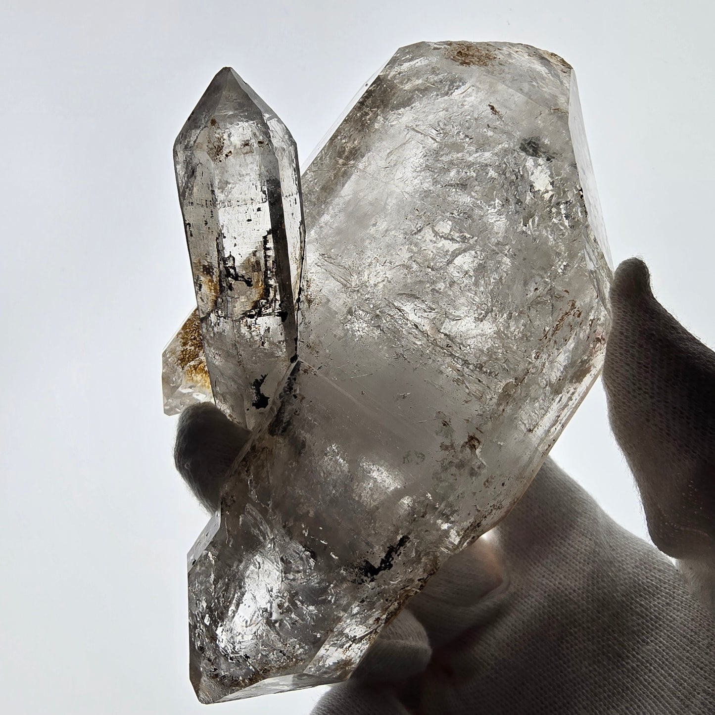 Sceptre DT Enhydro Skeleton Smoky Quartz 3x Bubble (grand) Valentine Pocket Namibie 131*70*52mm