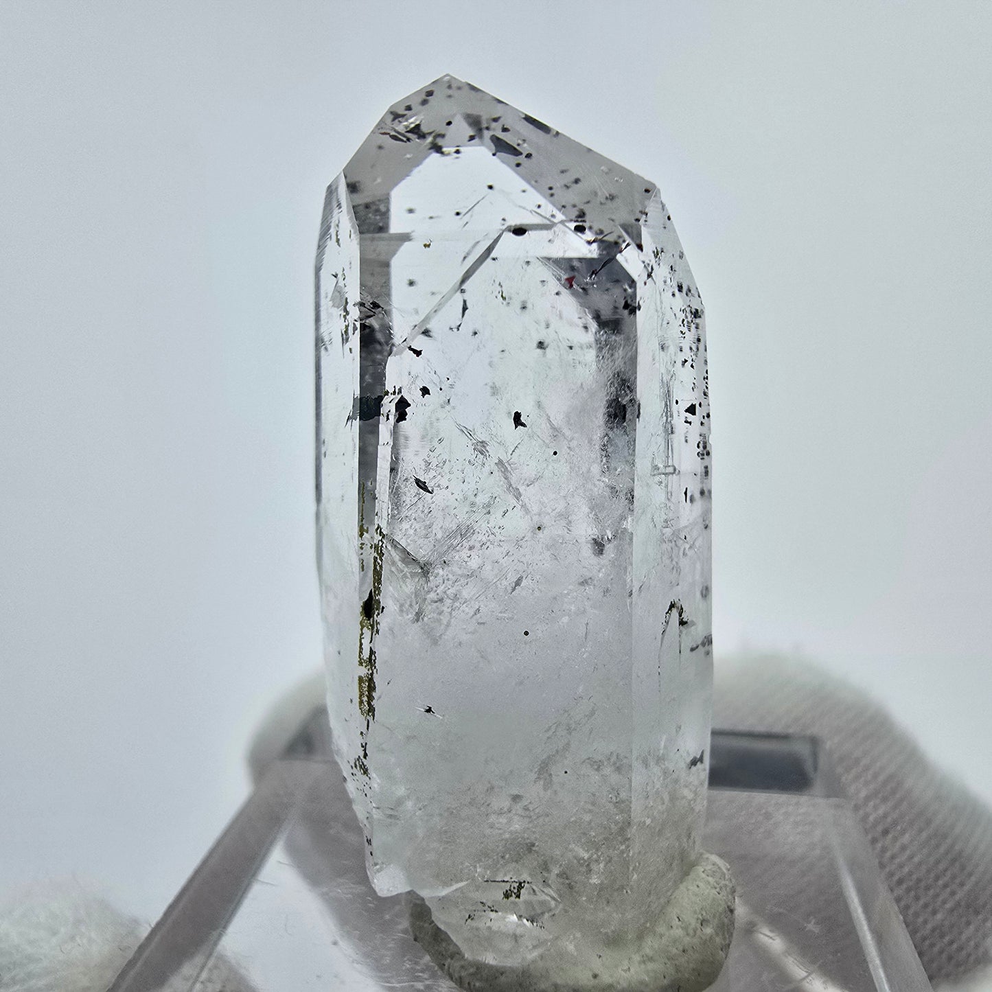 Klarer Harlekin Phantom Quarz Kristall Streep Mine, Goboboseb Namibia 34*16*13mm