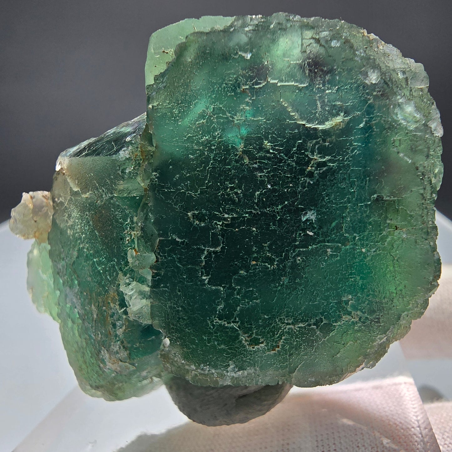 Seltene Phantom Fluorit Würfel Stufe grün lila Okorusu, Namibia 58*45*31mm