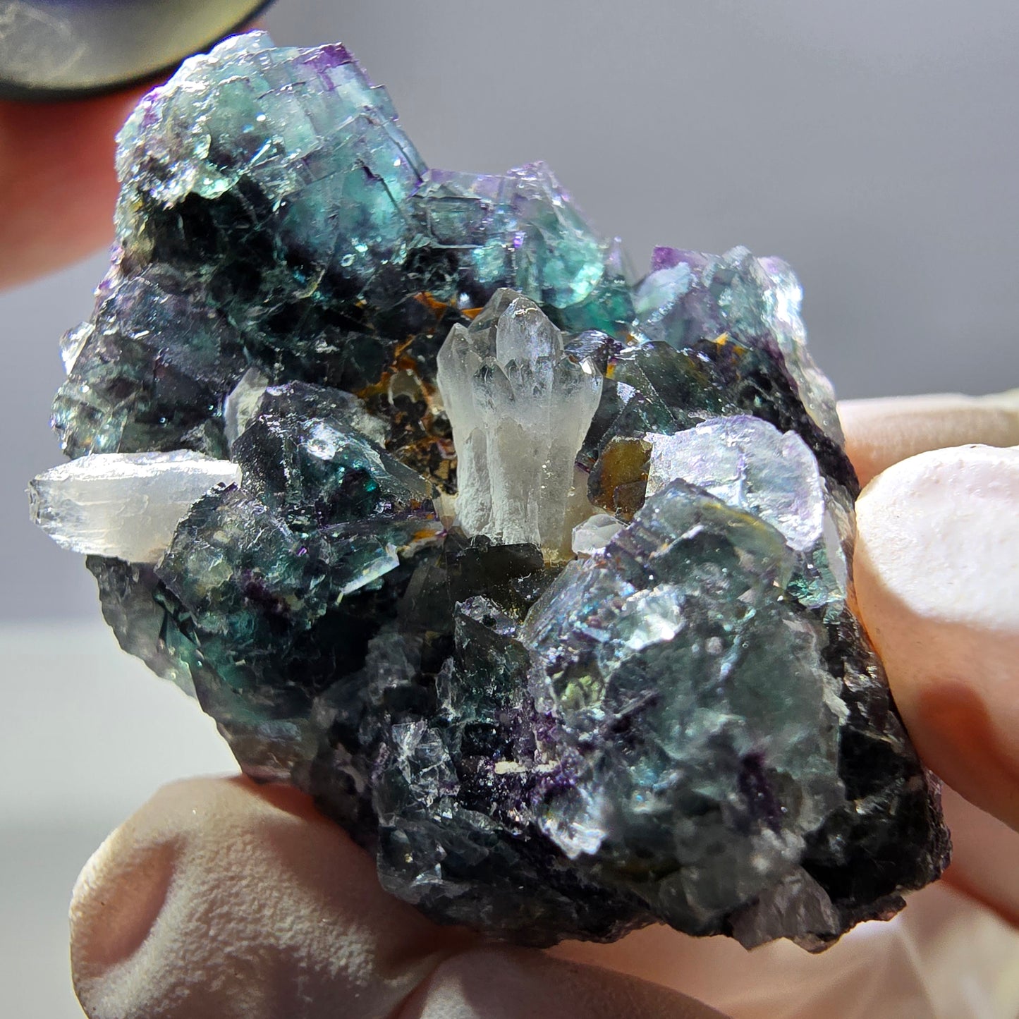 Rare cube de fluorite fantôme, spécimen de quartz vert violet Okorusu Namibie 43*33*26mm