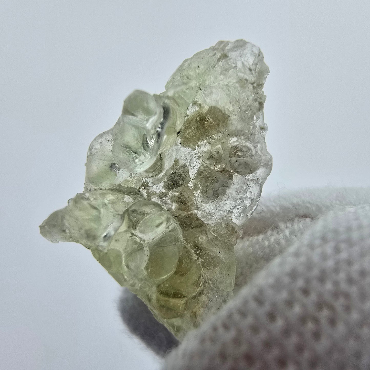 Seltene Hyalit, UV Opal Stufe Erongo, Namibia 16*12*7mm Mineraliensammlung