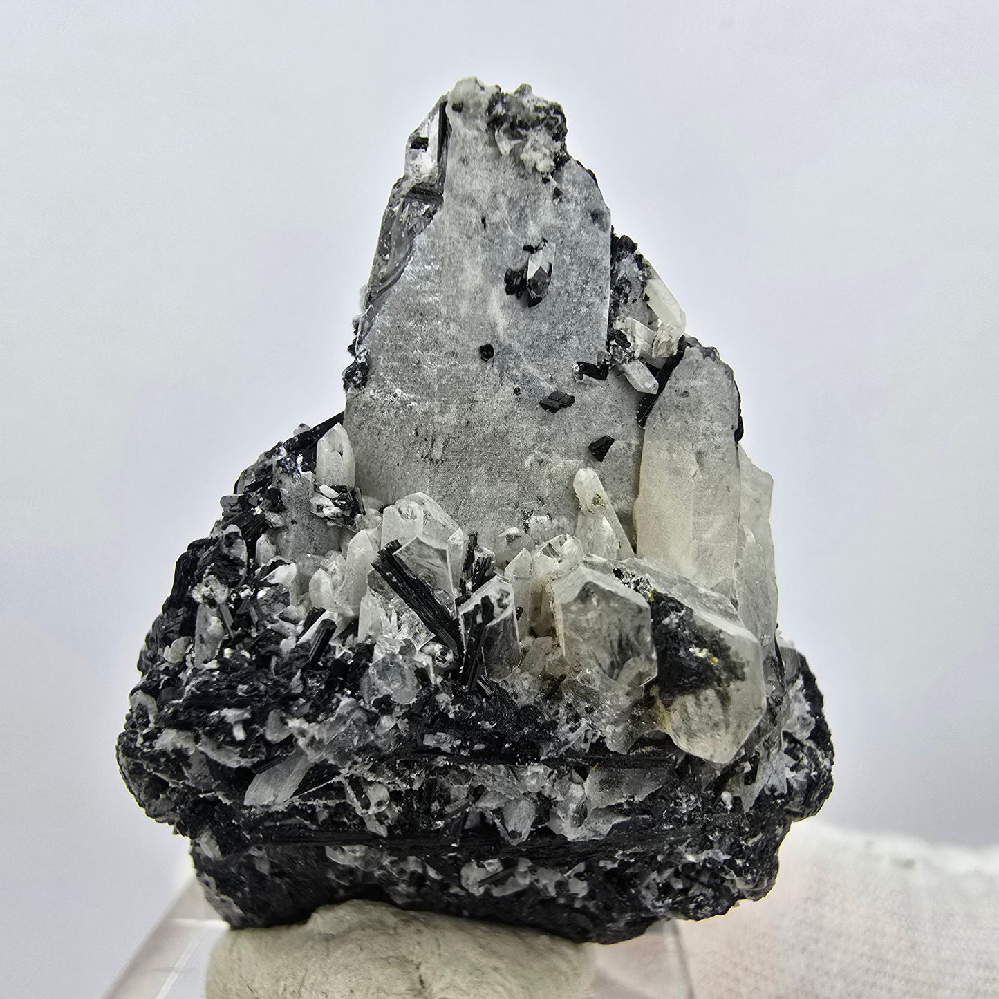 Seltene Schörl Turmalin, Rauchquarz Stufe Erongo, Namibia 44*30*27mm Sammlung