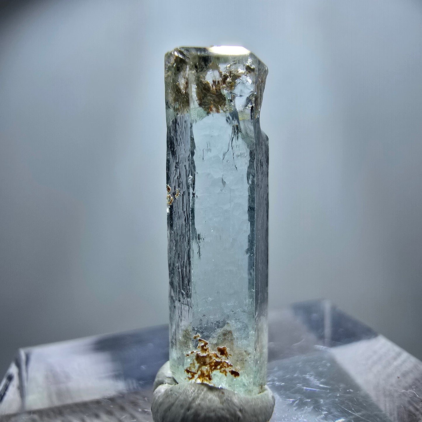 Cristal d'aigue-marine transparent X, bleu Erongo, Namibie 21*6*4mm