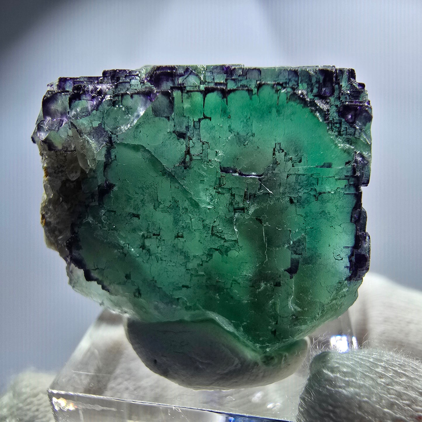 Cube de fluorite fantôme, parquet zonal vert violet Okorusu, Namibie 38*36*23mm