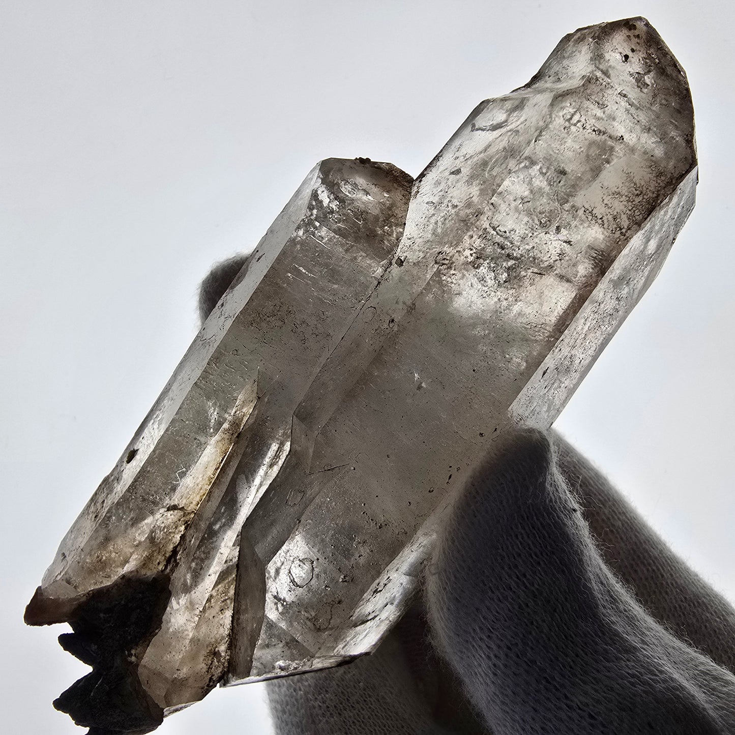 Quartz fumé squelette fantôme Enhydro, DT, calcite UV, Valentine Pocket Gob. Namibie, 107 x 41 x 27 mm