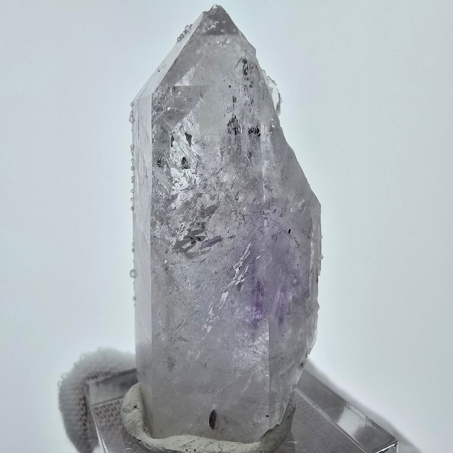 Harlekin Phantom Amethyst mit Analcim Streep Mine Goboboseb Namibia 47*21*19mm
