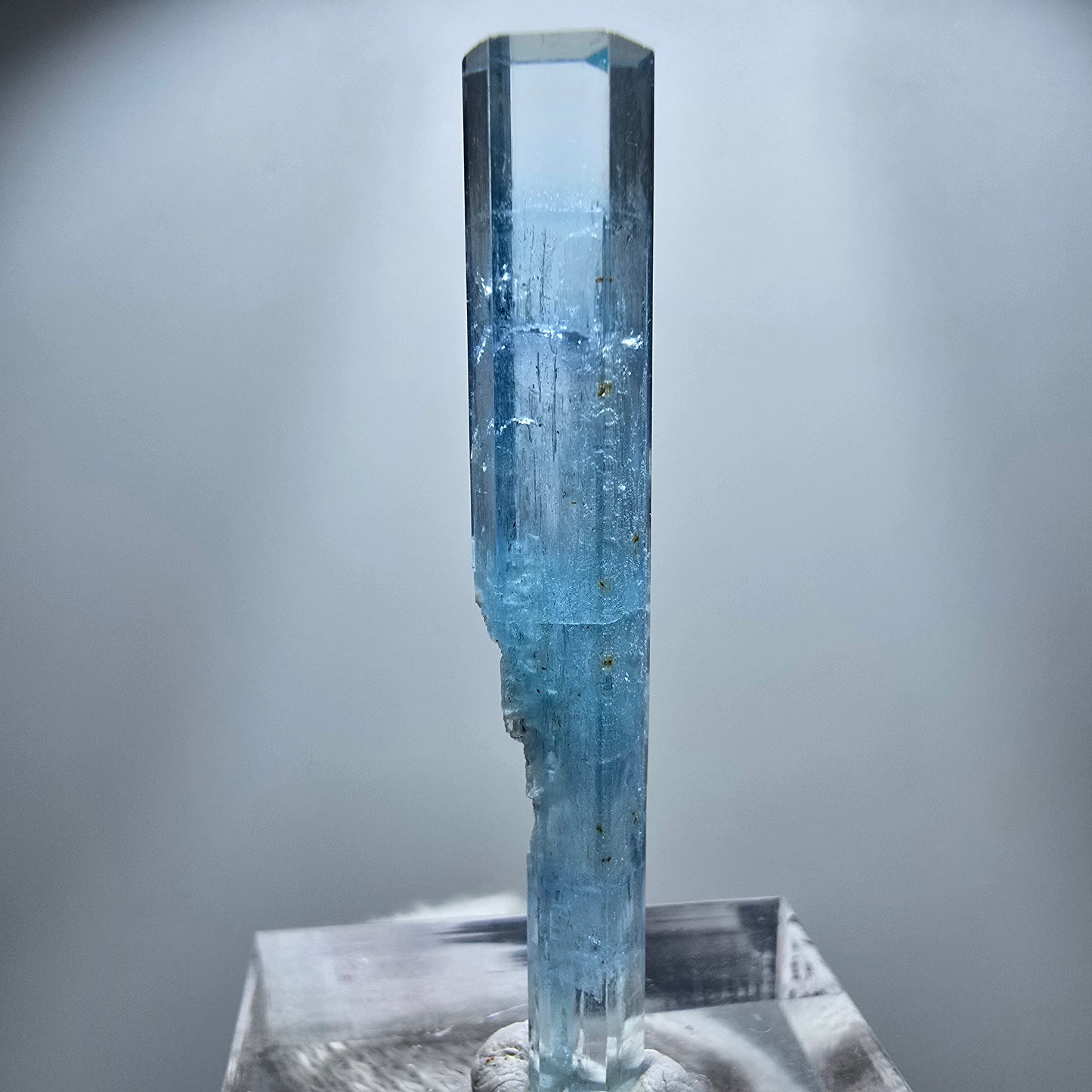 Klarer Aquamarin X DT Kristall, blau Erongo, Namibia 40*6*6mm