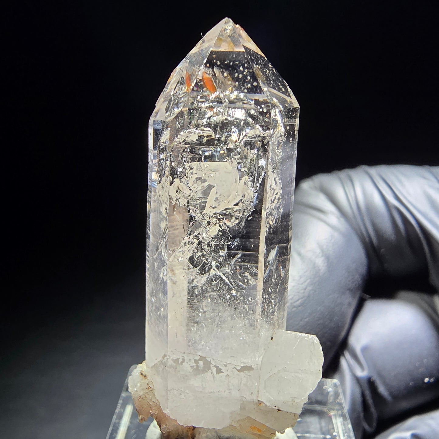 Klare Rauchquarz Spitze mit orangenem Eisen Goboboseb, Namibia 46*16*16mm