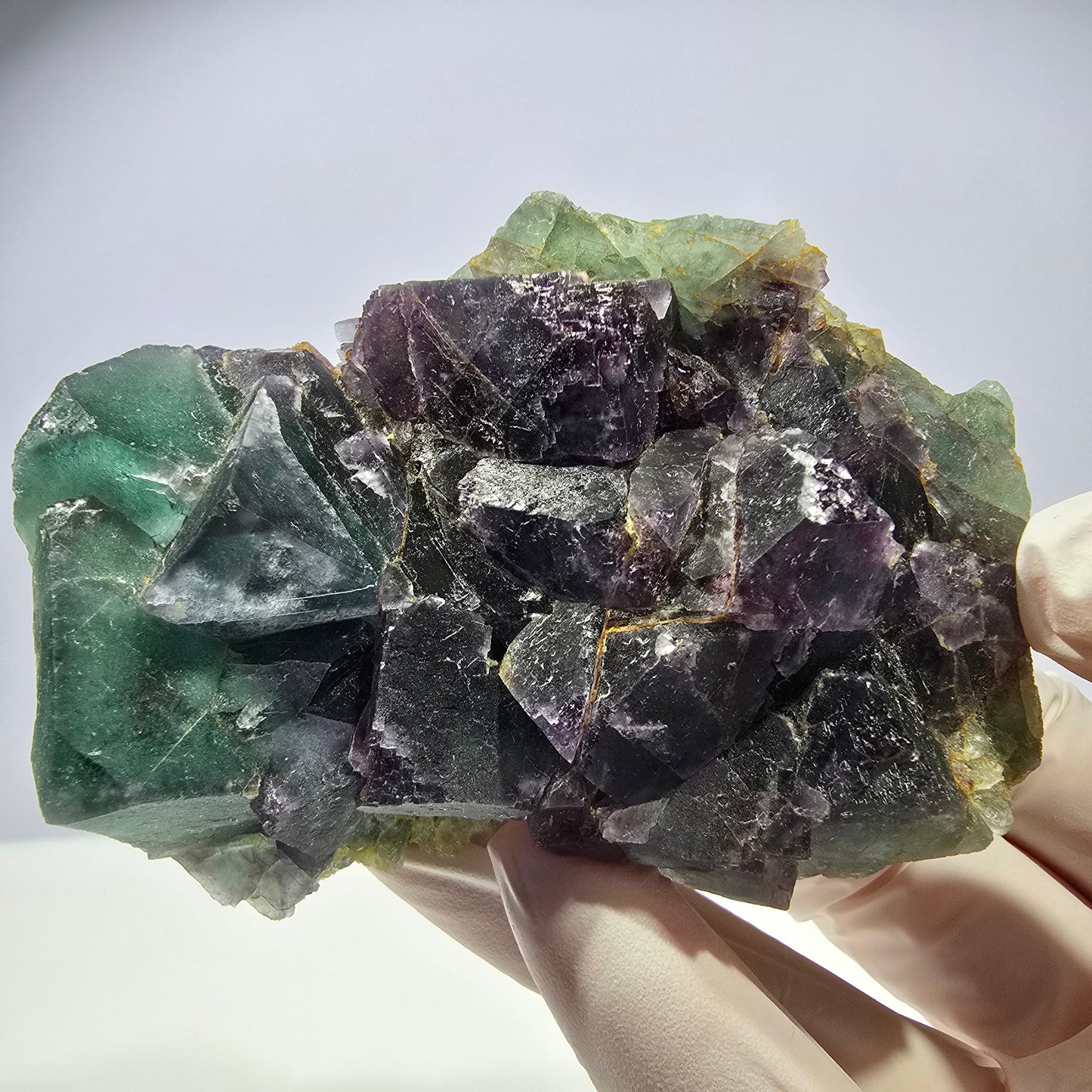 Grand spécimen de cube de fluorite fantôme, vert violet, Okorusu, Namibie, 88 x 60 x 40 mm