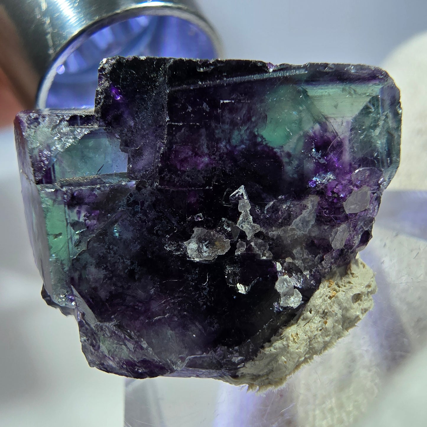 Spécimen rare de cube de fluorite fantôme, vert zonal et violet, Okorusu, Namibie, 23 x 18 x 19 mm
